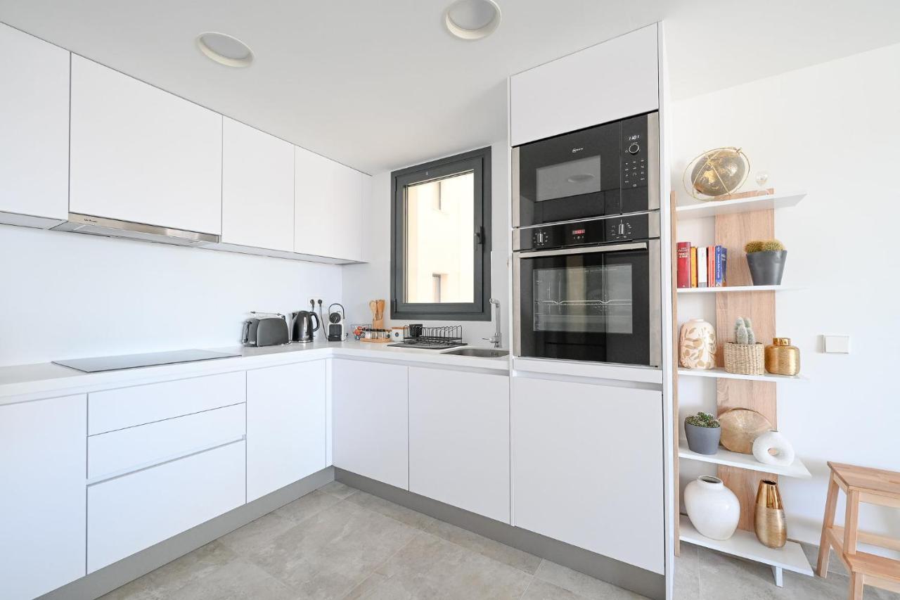 Seashell Infinity Luxury Apartment เอสเตโปนา ภายนอก รูปภาพ