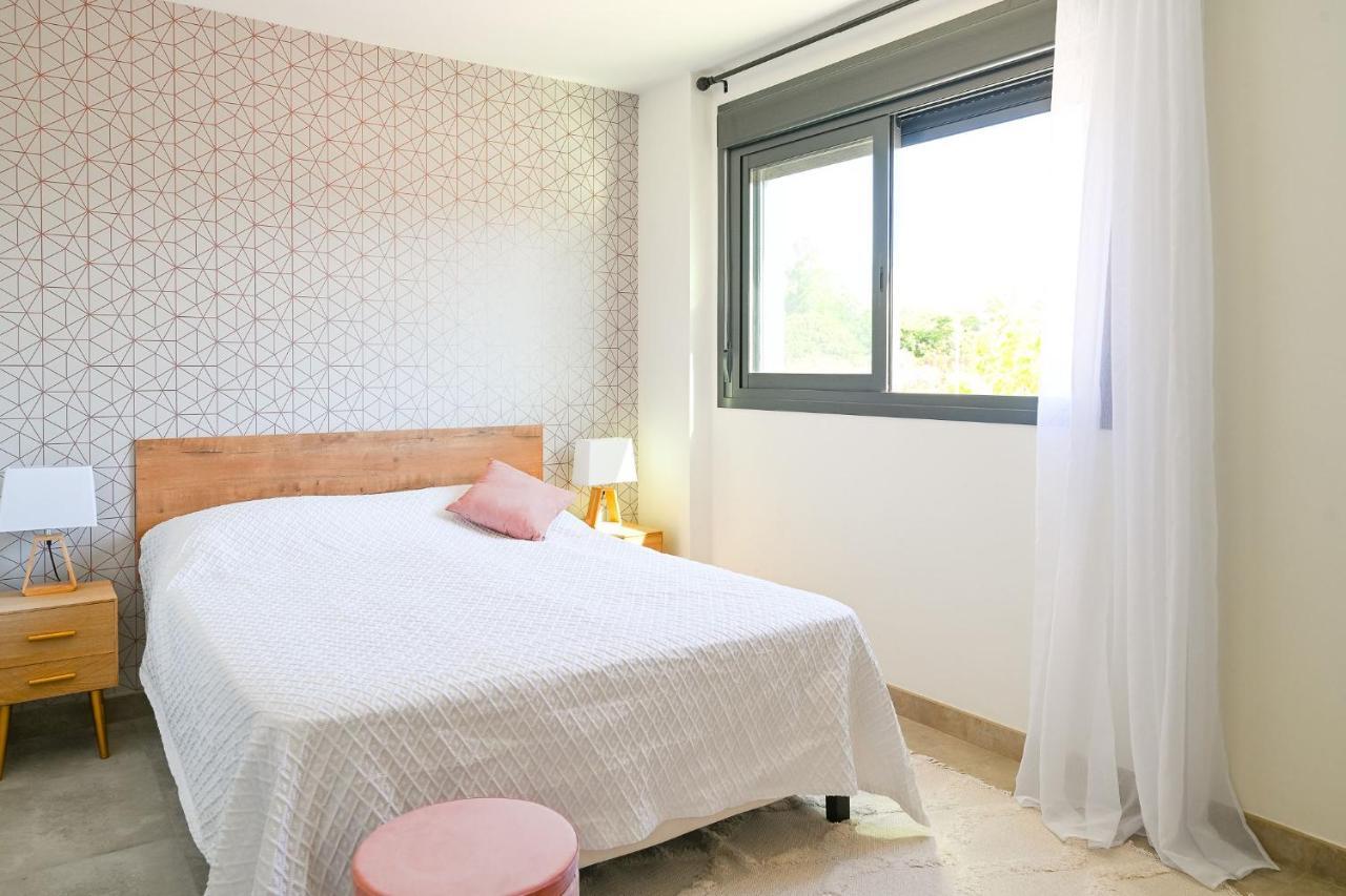 Seashell Infinity Luxury Apartment เอสเตโปนา ภายนอก รูปภาพ